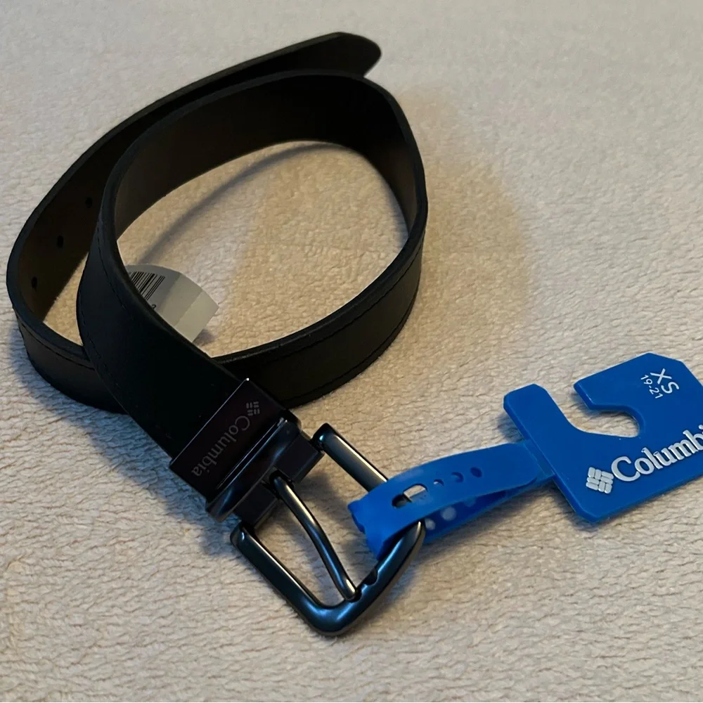 Columbia Boys XS (19-21) Reversible Black/Brown Synthetic Leather Belt. NWT.